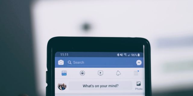 Facebook: big earnings, bigger problems