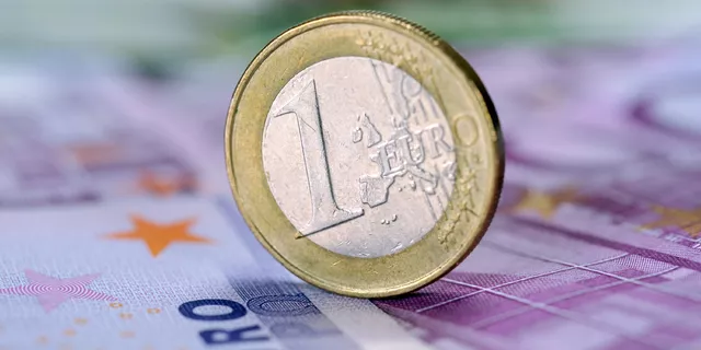 EUR/USD: bearish 'Engulfing' pattern