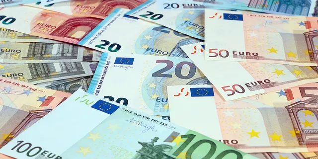 EUR/USD: bears control the euro