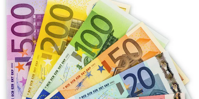 Euro keeps rallying for the fifth day