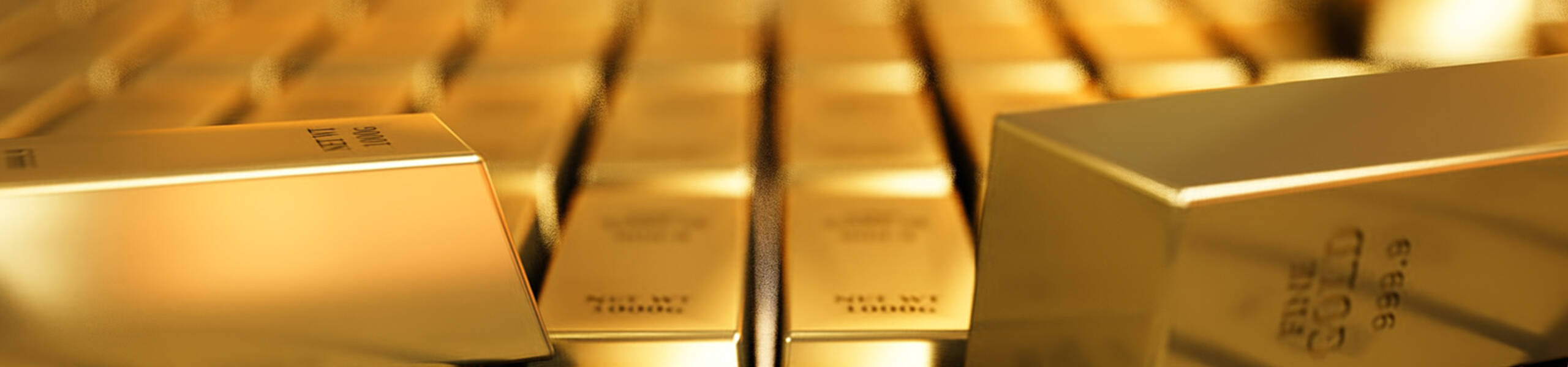 Gold is looking to resume bullish bias